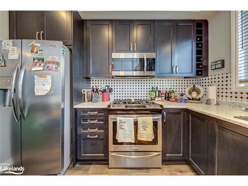 44 Lett Avenue, Collingwood, ON - Indoor Photo Showing Kitchen