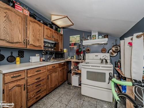 120 David Street, Gravenhurst, ON - Indoor Photo Showing Kitchen