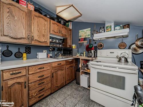 120 David Street, Gravenhurst, ON - Indoor Photo Showing Kitchen