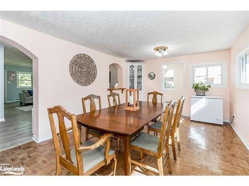 229 Bruce Road 23, Kincardine, ON - Indoor Photo Showing Dining Room