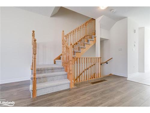 89 Surf Drive, Wasaga Beach, ON - Indoor Photo Showing Other Room