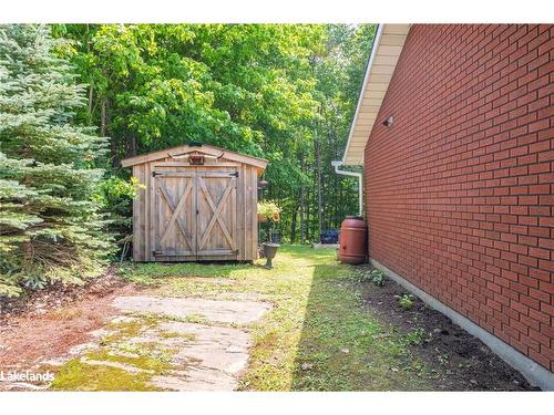 3 Oak Street, Bancroft, ON - Outdoor