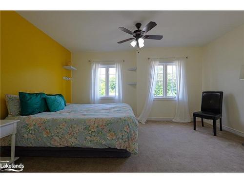 1 Kirbys Way, Huntsville, ON - Indoor Photo Showing Bedroom