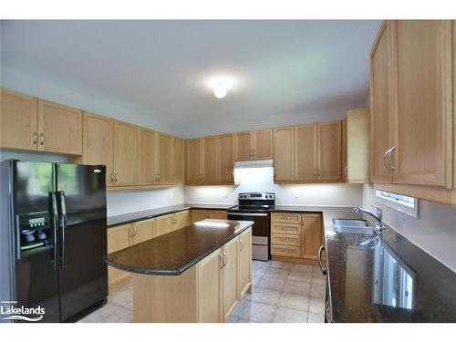 66 White Sands Way, Wasaga Beach, ON - Indoor Photo Showing Kitchen With Double Sink