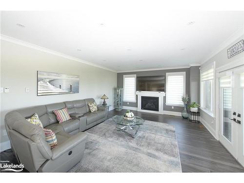 2292 Shore Lane, Wasaga Beach, ON - Indoor Photo Showing Living Room With Fireplace