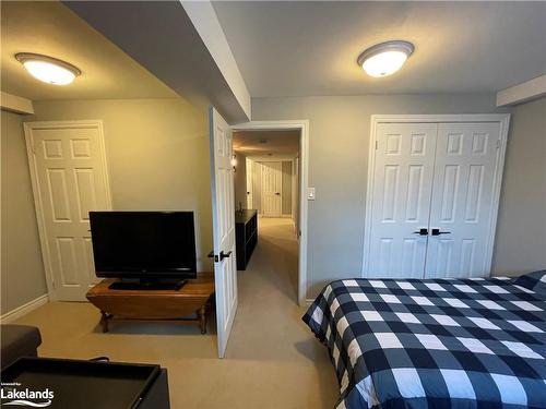 37-162 Settlers Way, The Blue Mountains, ON - Indoor Photo Showing Bedroom