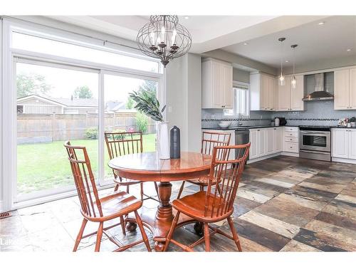 42 Hughes Street, Collingwood, ON - Indoor Photo Showing Dining Room