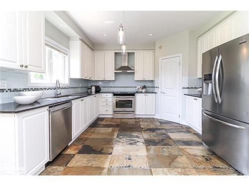 42 Hughes Street, Collingwood, ON - Indoor Photo Showing Kitchen With Upgraded Kitchen