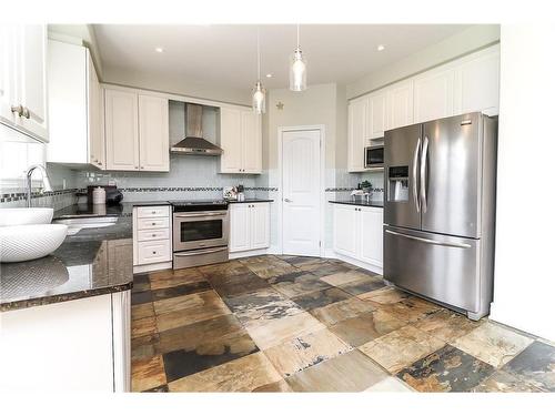 42 Hughes Street, Collingwood, ON - Indoor Photo Showing Kitchen