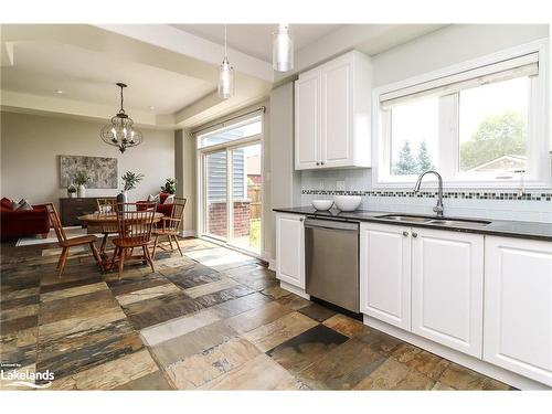 42 Hughes Street, Collingwood, ON - Indoor Photo Showing Kitchen