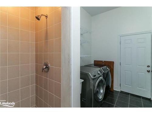 42 Hughes Street, Collingwood, ON - Indoor Photo Showing Laundry Room