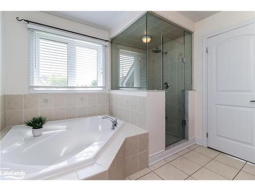 42 Hughes Street, Collingwood, ON - Indoor Photo Showing Bathroom