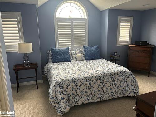 10 Patton Street, Collingwood, ON - Indoor Photo Showing Bedroom