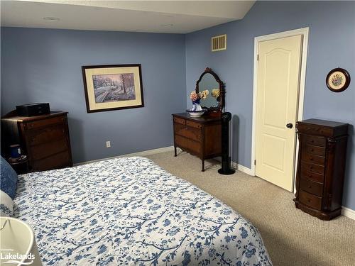 10 Patton Street, Collingwood, ON - Indoor Photo Showing Bedroom