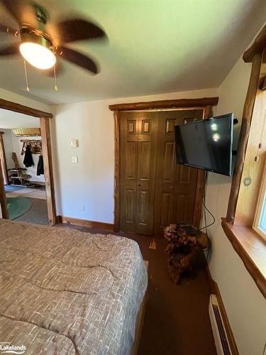 91 King Road, Tay, ON - Indoor Photo Showing Bedroom