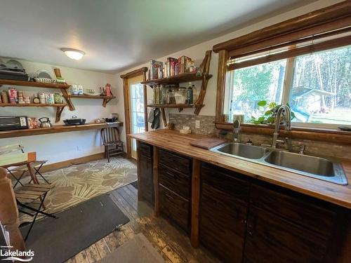 91 King Road, Tay, ON - Indoor Photo Showing Kitchen With Double Sink