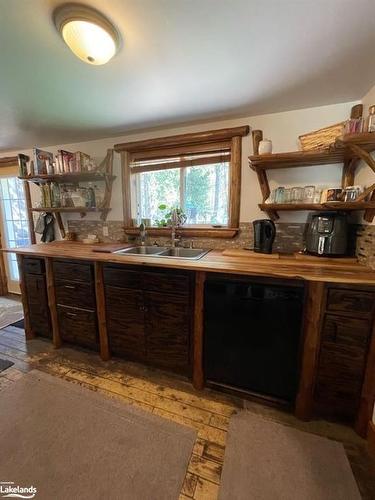 91 King Road, Tay, ON - Indoor Photo Showing Kitchen With Double Sink