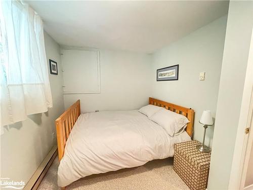 828473 40 Grey Road, The Blue Mountains, ON - Indoor Photo Showing Bedroom