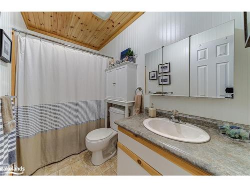 12 Kawartha Crescent, Wasaga Beach, ON - Indoor Photo Showing Bathroom