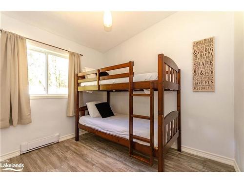 1023 Harmony Lane Private, Bracebridge, ON - Indoor Photo Showing Bedroom