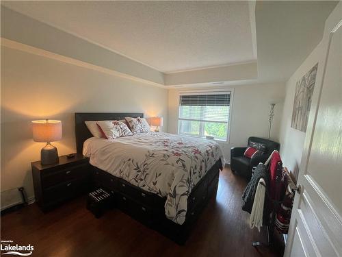 304-3 Brandy Lane Drive, Collingwood, ON - Indoor Photo Showing Bedroom