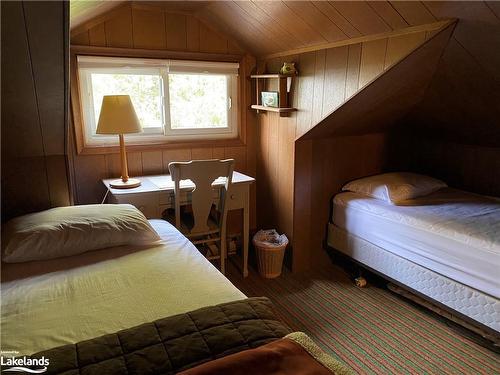 208481 Highway 26, The Blue Mountains, ON - Indoor Photo Showing Bedroom