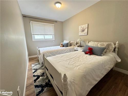 615 Tenth Street, Collingwood, ON - Indoor Photo Showing Bedroom