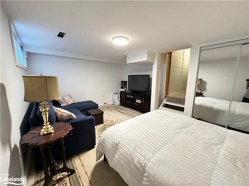 615 Tenth Street, Collingwood, ON - Indoor Photo Showing Bedroom