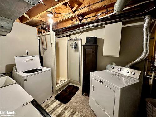 615 Tenth Street, Collingwood, ON - Indoor Photo Showing Laundry Room