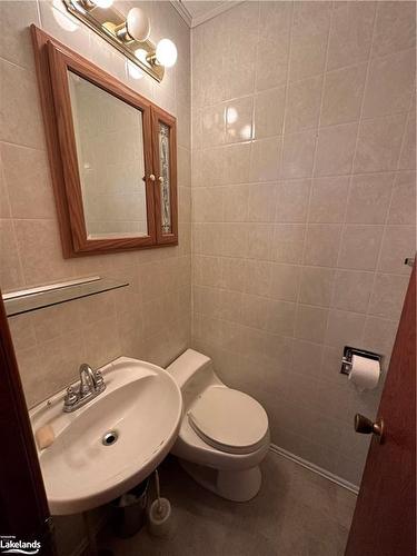 788070 Grey Road 13, Clarksburg, ON - Indoor Photo Showing Bathroom