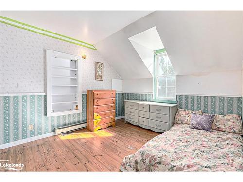 788070 Grey Road 13, Clarksburg, ON - Indoor Photo Showing Bedroom