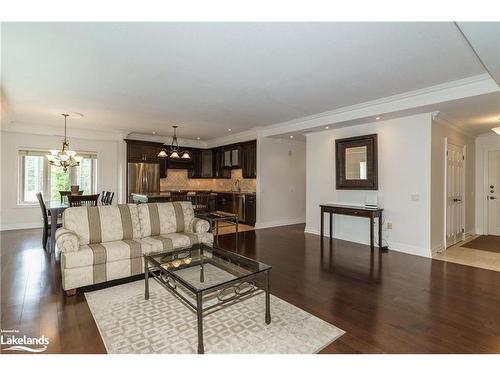 307-130 Steamship Bay Road, Gravenhurst, ON - Indoor Photo Showing Living Room