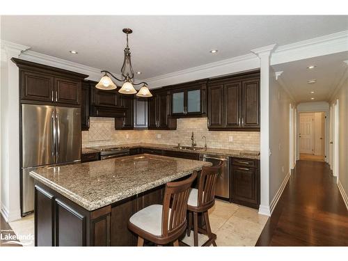 307-130 Steamship Bay Road, Gravenhurst, ON - Indoor Photo Showing Kitchen With Upgraded Kitchen