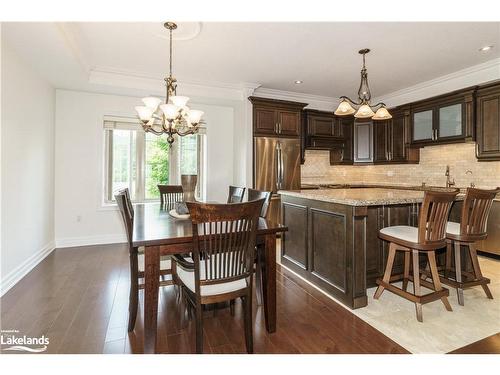 307-130 Steamship Bay Road, Gravenhurst, ON - Indoor Photo Showing Dining Room