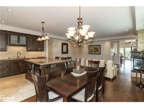 307-130 Steamship Bay Road, Gravenhurst, ON - Indoor Photo Showing Dining Room