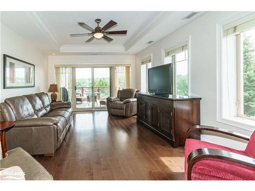 307-130 Steamship Bay Road, Gravenhurst, ON - Indoor Photo Showing Living Room