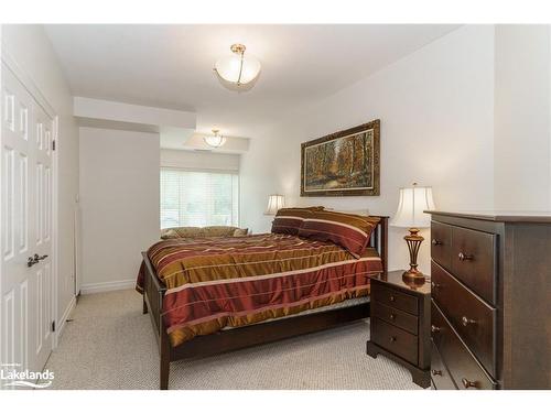 307-130 Steamship Bay Road, Gravenhurst, ON - Indoor Photo Showing Bedroom