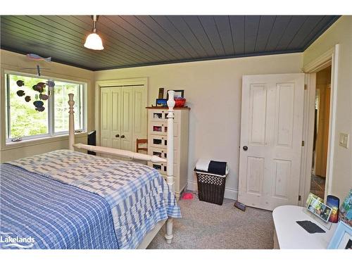 6-29C Mowat Island, Parry Sound, ON - Indoor Photo Showing Bedroom