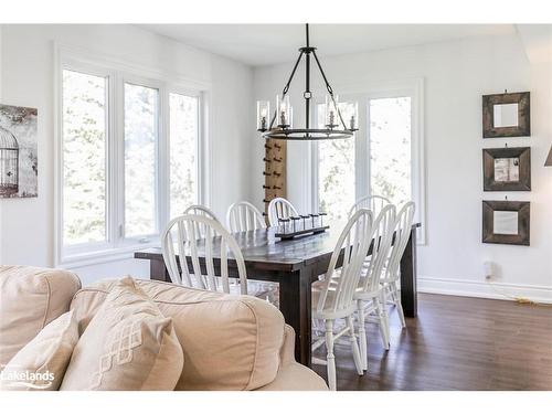 212-110 Fairway Court, The Blue Mountains, ON - Indoor Photo Showing Dining Room