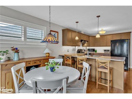 28 Liam Street, Lindsay, ON - Indoor Photo Showing Dining Room