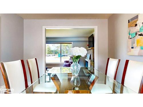 19 Locke Avenue, Stayner, ON - Indoor Photo Showing Dining Room