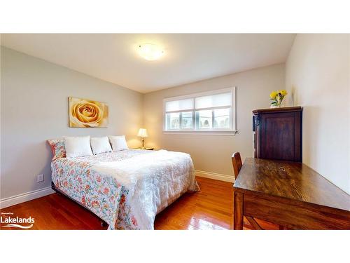 19 Locke Avenue, Stayner, ON - Indoor Photo Showing Bedroom