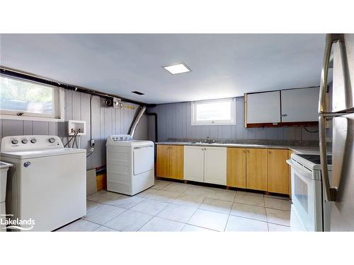 19 Locke Avenue, Stayner, ON - Indoor Photo Showing Laundry Room