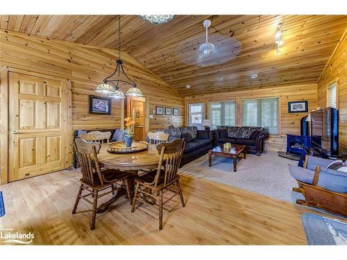 44 Cabin Crescent, Wasaga Beach, ON - Indoor Photo Showing Dining Room