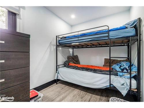 2071 Craig Road, Innisfil, ON - Indoor Photo Showing Bedroom