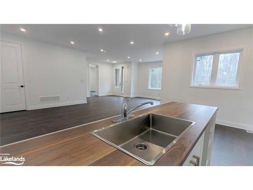 29 Rue Camille, Tiny, ON - Indoor Photo Showing Kitchen With Double Sink