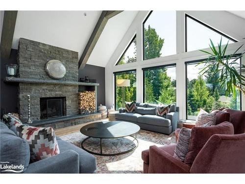 144 Alexandra Way, The Blue Mountains, ON - Indoor Photo Showing Living Room With Fireplace