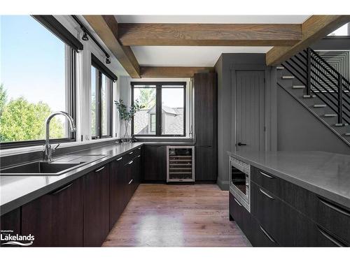 144 Alexandra Way, The Blue Mountains, ON - Indoor Photo Showing Kitchen