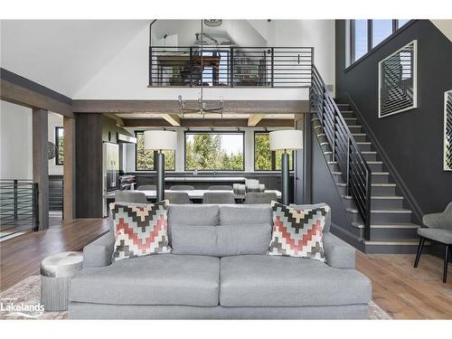 144 Alexandra Way, The Blue Mountains, ON - Indoor Photo Showing Living Room