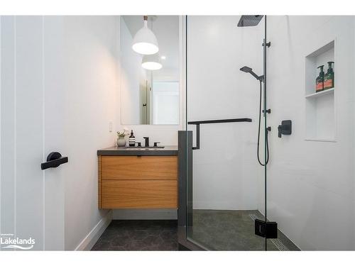 144 Alexandra Way, The Blue Mountains, ON - Indoor Photo Showing Bathroom